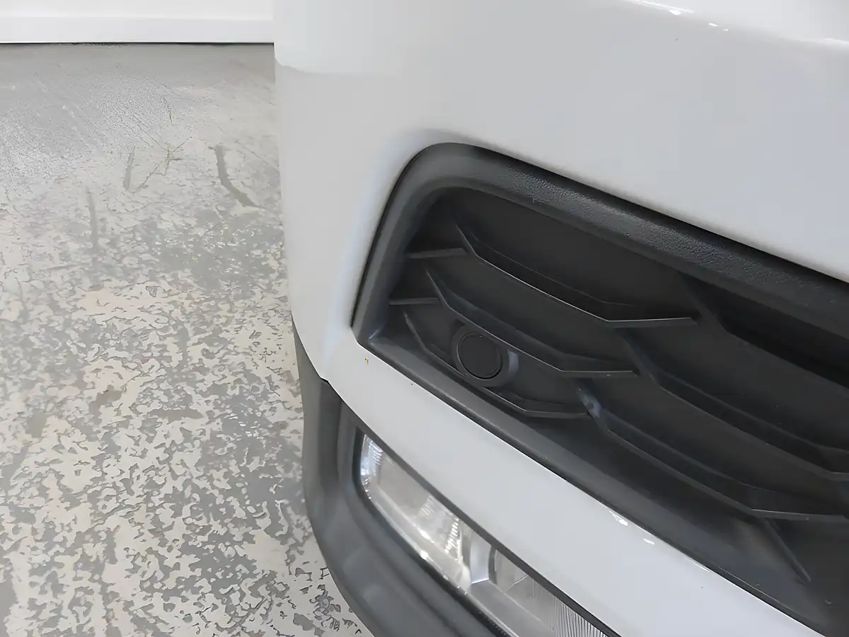 Used 2017 Volkswagen Tiguan Se Navigation White - Interior and Exterior details 11
