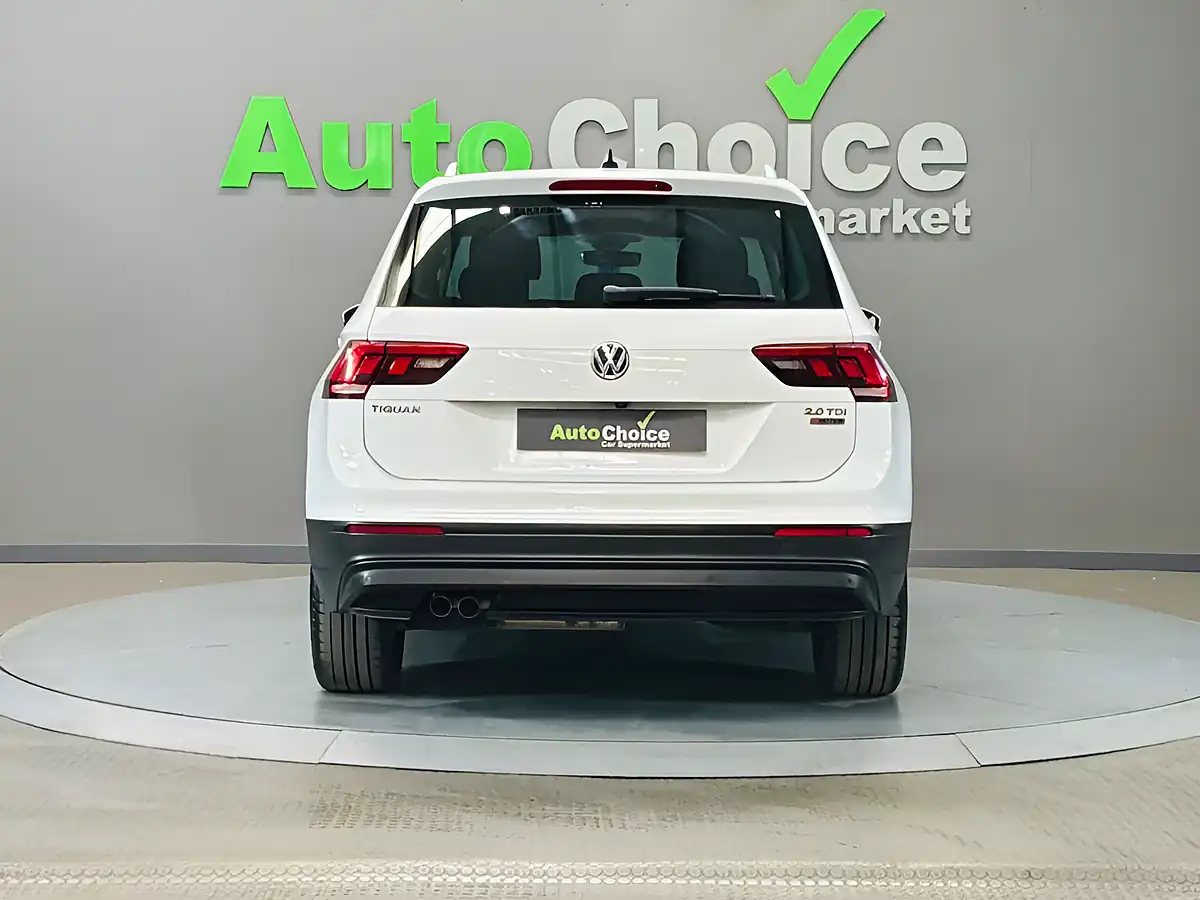 Used 2017 Volkswagen Tiguan Se Pure White - Interior and Exterior details 12