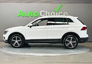 Used 2017 Volkswagen Tiguan Se Pure White - Interior and Exterior details 8