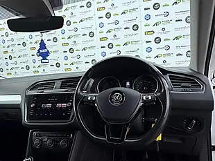Used 2017 Volkswagen Tiguan Se White - Interior and Exterior details 16