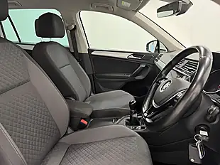 Used 2017 Volkswagen Tiguan Se White - Interior and Exterior details 10