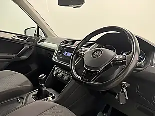 Used 2017 Volkswagen Tiguan Se White - Interior and Exterior details 11