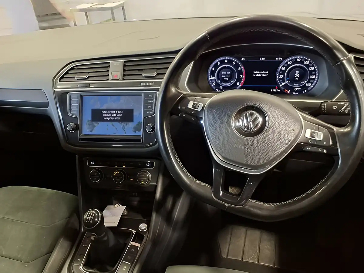 Used 2017 Volkswagen Tiguan Sel Black - Interior and Exterior details 8