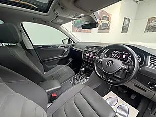 Used 2017 Volkswagen Tiguan Sel Black - Interior and Exterior details 6