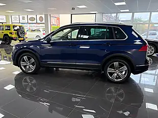 Used 2017 Volkswagen Tiguan Sel Blue - Interior and Exterior details 13