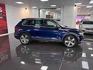 Used 2017 Volkswagen Tiguan Sel Blue - Interior and Exterior details 3