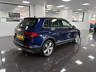 Used 2017 Volkswagen Tiguan Sel Blue - Interior and Exterior details 4
