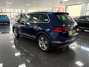 Used 2017 Volkswagen Tiguan Sel Blue - Interior and Exterior details 6