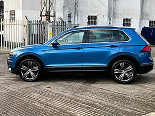 Used 2017 Volkswagen Tiguan Sel Blue - Interior and Exterior details 15