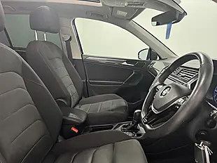 Used 2017 Volkswagen Tiguan Sel Bluemotion Tech Grey - Interior and Exterior details 10
