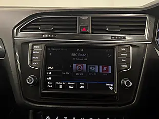 Used 2017 Volkswagen Tiguan Sel Bluemotion Tech Grey - Interior and Exterior details 15