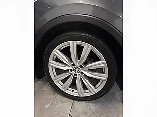 Used 2017 Volkswagen Tiguan Sel Bluemotion Tech Grey - Interior and Exterior details 20