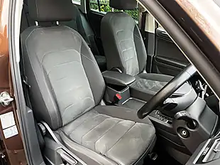 Used 2017 Volkswagen Tiguan Sel Brown - Interior and Exterior details 11
