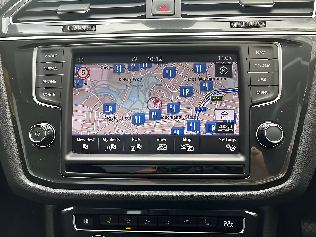 Used 2017 Volkswagen Tiguan Sel Brown - Interior and Exterior details 8