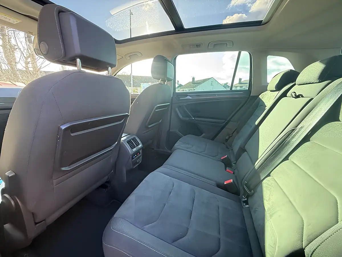 Used 2017 Volkswagen Tiguan Sel Grey - Interior and Exterior details 15