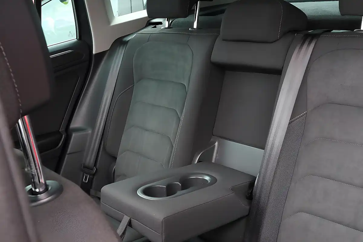 Used 2017 Volkswagen Tiguan Sel Grey - Interior and Exterior details 17