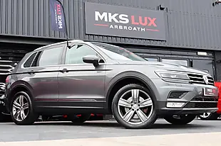 Used 2017 Volkswagen Tiguan Sel Grey - Interior and Exterior details 3