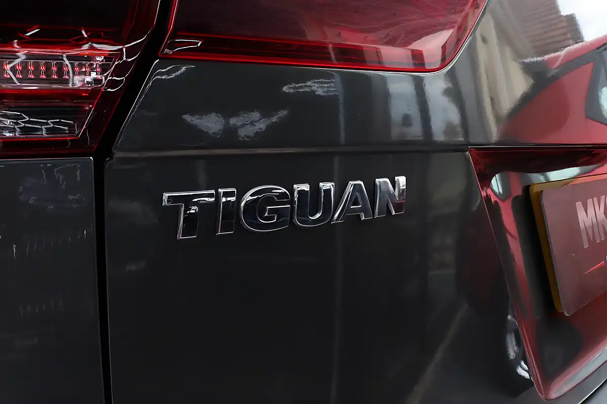 Used 2017 Volkswagen Tiguan Sel Grey - Interior and Exterior details 6