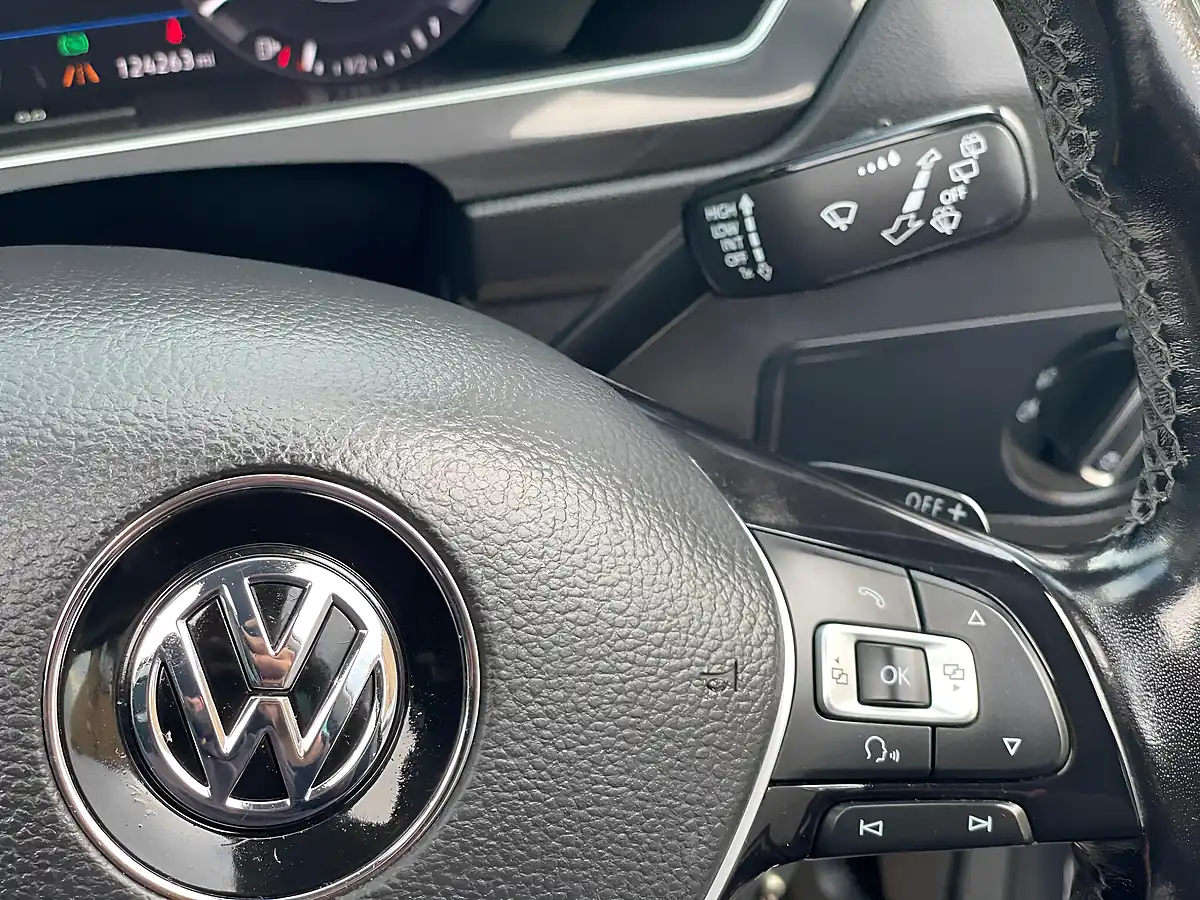 Used 2017 Volkswagen Tiguan Sel Grey - Interior and Exterior details 19