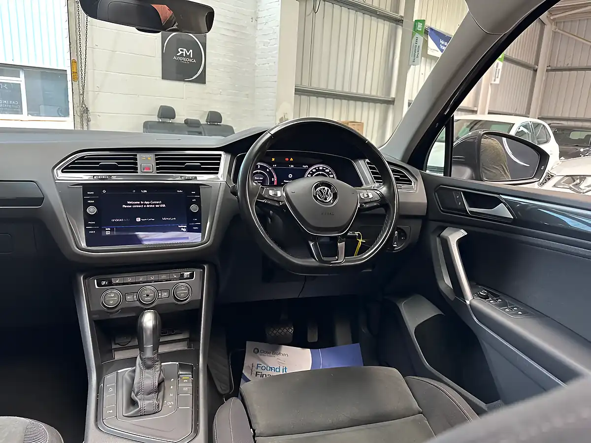 Used 2017 Volkswagen Tiguan Sel Grey - Interior and Exterior details 19