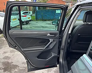 Used 2017 Volkswagen Tiguan Sel Grey - Interior and Exterior details 13