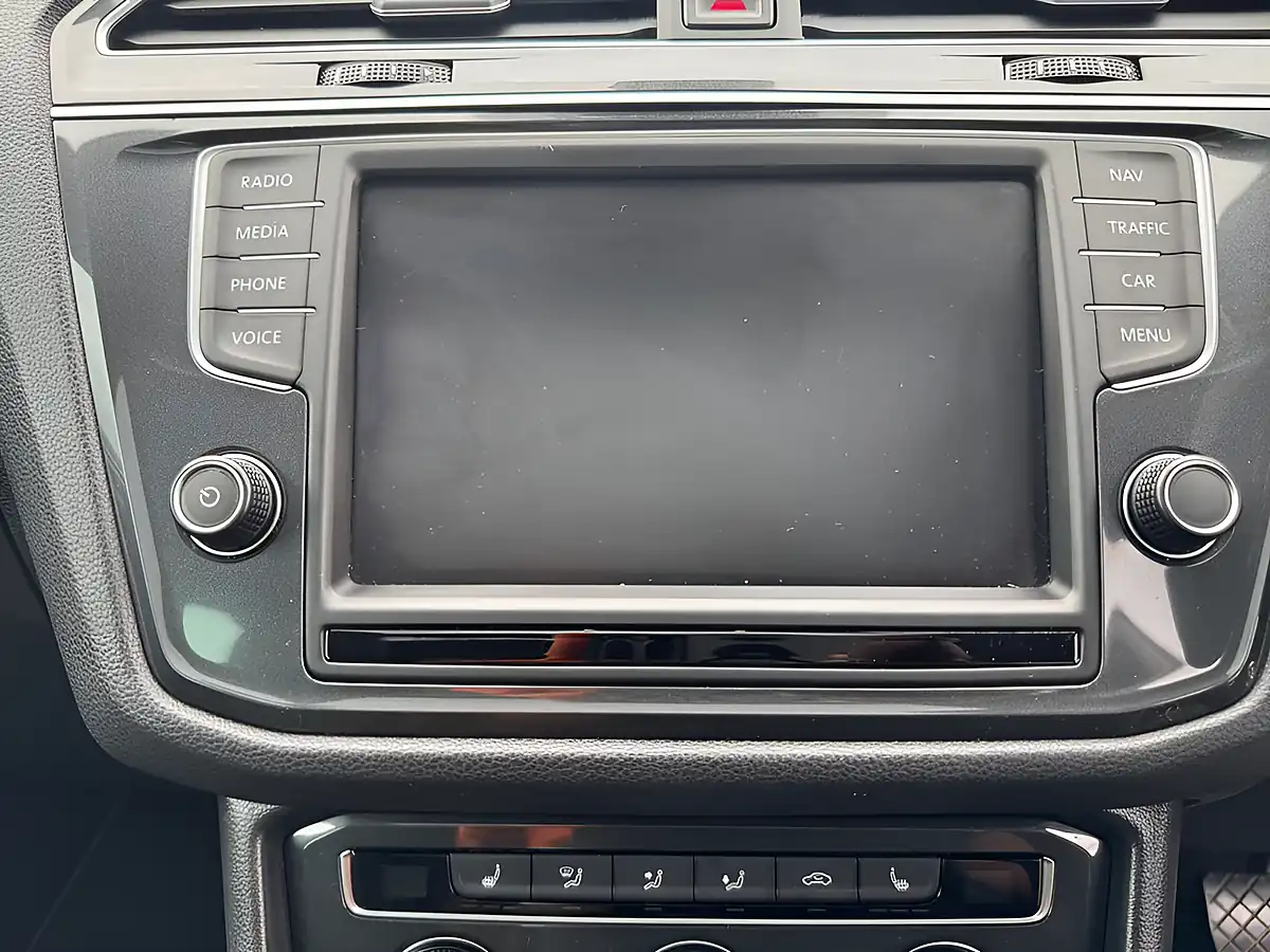 Used 2017 Volkswagen Tiguan Sel Grey - Interior and Exterior details 15