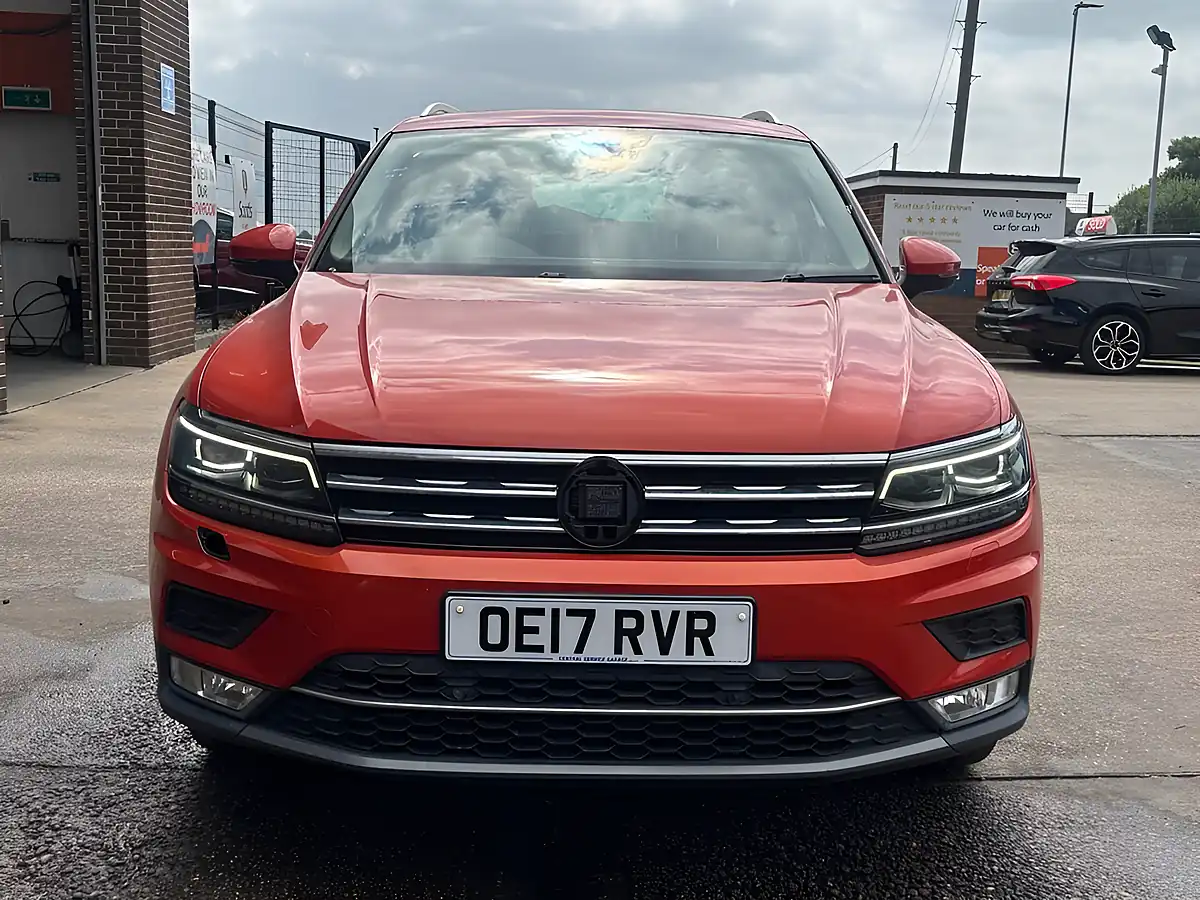 Used 2017 Volkswagen Tiguan Sel Orange - Interior and Exterior details 2