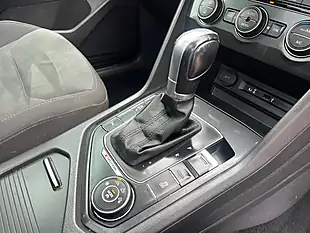 Used 2017 Volkswagen Tiguan Sel Silver - Interior and Exterior details 11