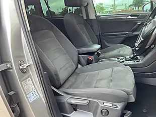 Used 2017 Volkswagen Tiguan Sel Silver - Interior and Exterior details 13