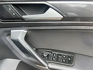 Used 2017 Volkswagen Tiguan Sel Silver - Interior and Exterior details 19