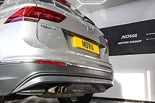 Used 2017 Volkswagen Tiguan Sel Silver - Interior and Exterior details 16