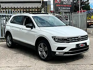 Used 2017 Volkswagen Tiguan Sel White - Interior and Exterior details 6