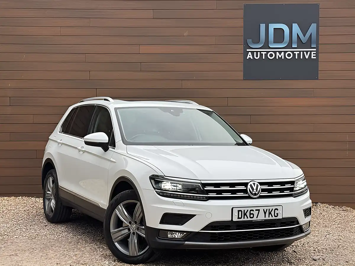 Used 2017 Volkswagen Tiguan Sel White - Front View