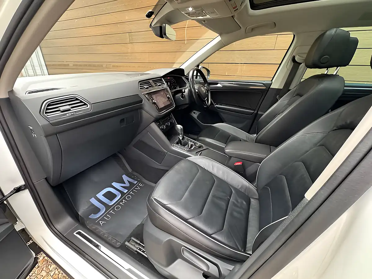 Used 2017 Volkswagen Tiguan Sel White - Interior and Exterior details 19