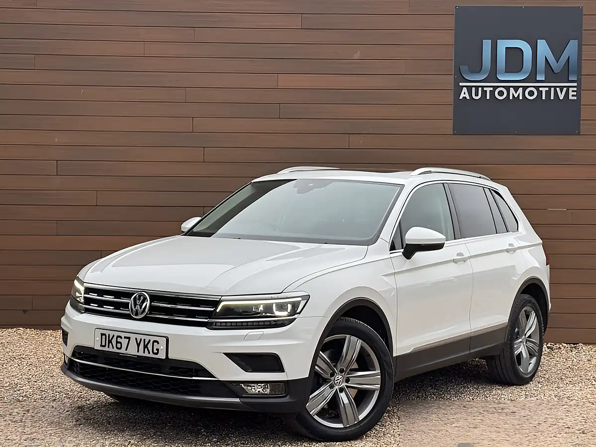 Used 2017 Volkswagen Tiguan Sel White - Interior and Exterior details 8