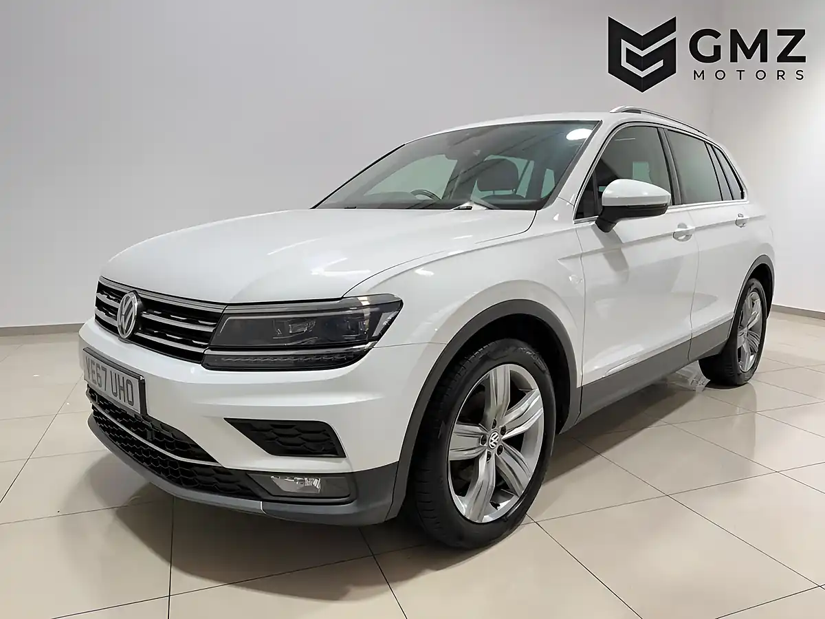 Used 2017 Volkswagen Tiguan Sel White - Interior and Exterior details 3