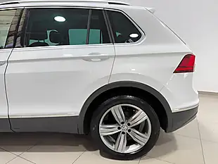 Used 2017 Volkswagen Tiguan Sel White - Interior and Exterior details 7