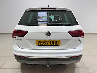 Used 2017 Volkswagen Tiguan Sel White - Interior and Exterior details 9