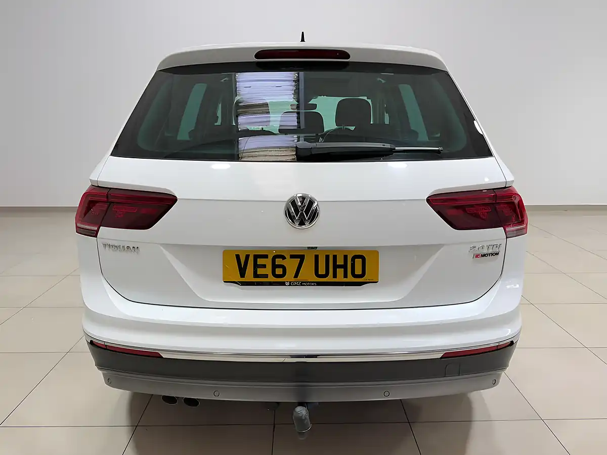 Used 2017 Volkswagen Tiguan Sel White - Interior and Exterior details 9