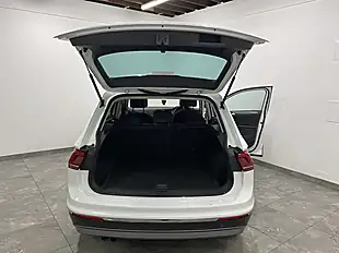Used 2017 Volkswagen Tiguan Sel White - Interior and Exterior details 15