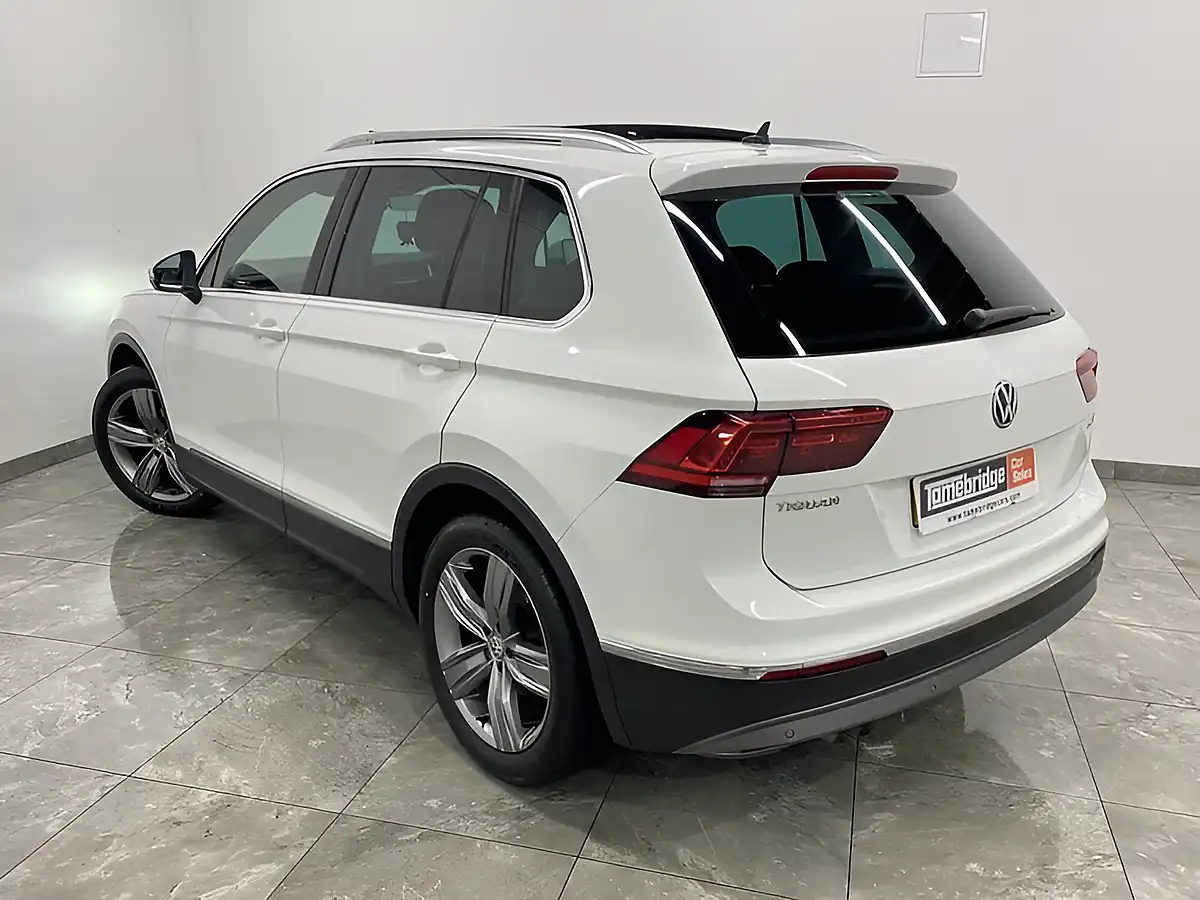 Used 2017 Volkswagen Tiguan Sel White - Interior and Exterior details 5