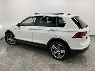Used 2017 Volkswagen Tiguan Sel White - Interior and Exterior details 6