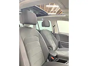 Used 2017 Volkswagen Tiguan Sel White - Interior and Exterior details 9