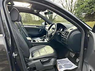 Used 2017 Volkswagen Touareg Bluemotion Tech R-Line Black - Interior and Exterior details 10