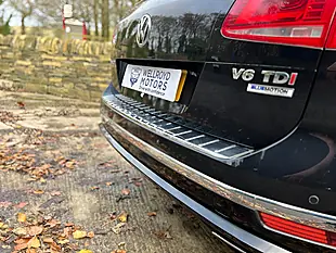 Used 2017 Volkswagen Touareg Bluemotion Tech R-Line Black - Interior and Exterior details 14
