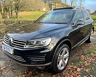 Used 2017 Volkswagen Touareg Bluemotion Tech R-Line Black - Interior and Exterior details 19