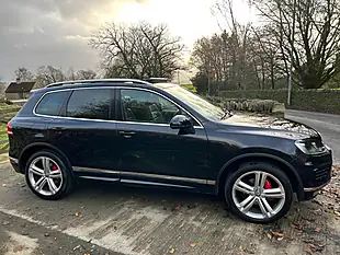 Used 2017 Volkswagen Touareg Bluemotion Tech R-Line Black - Interior and Exterior details 8