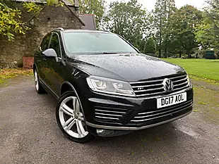 Used 2017 Volkswagen Touareg R-Line Plus Black - Interior and Exterior details 15