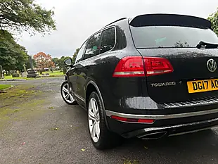 Used 2017 Volkswagen Touareg R-Line Plus Black - Interior and Exterior details 18