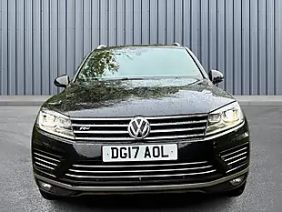 Used 2017 Volkswagen Touareg R-Line Plus Black - Interior and Exterior details 2